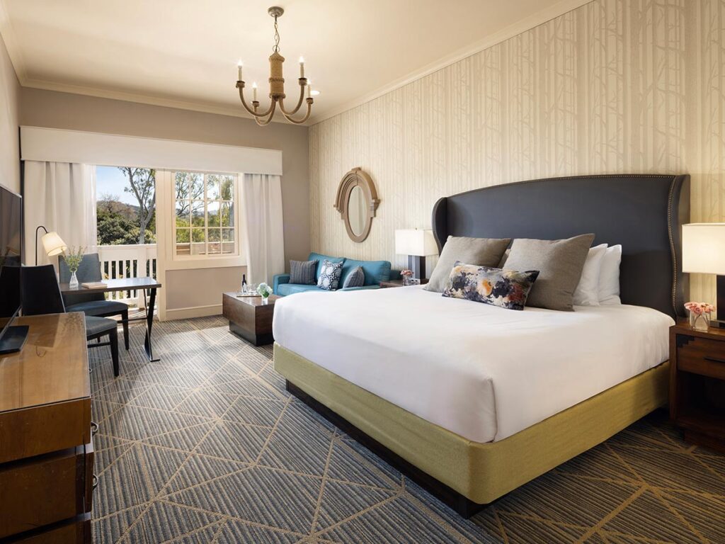 Spacious Guestroom In Napa