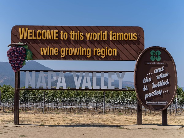 Historic Napa Valley wine region sign near River Terrace Inn, a downtown Napa hotel